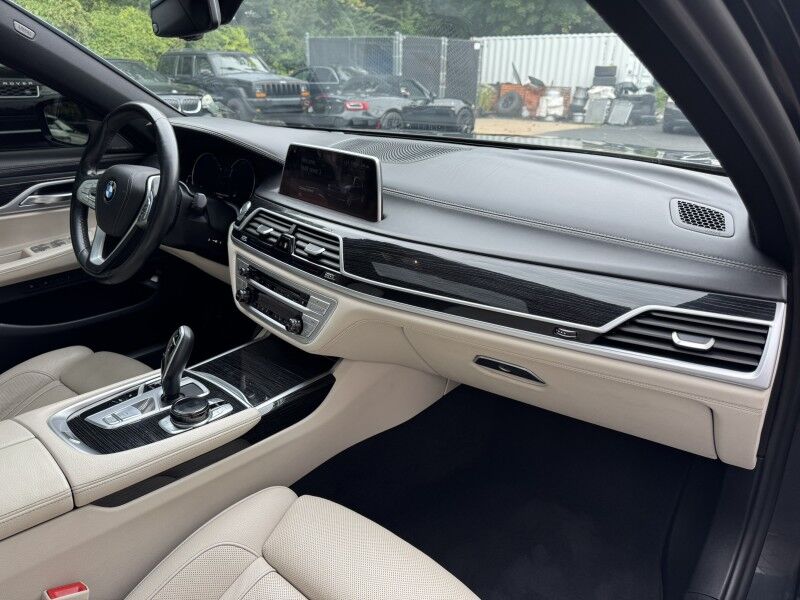 2019 BMW 740i xDrive Willow Grove PA