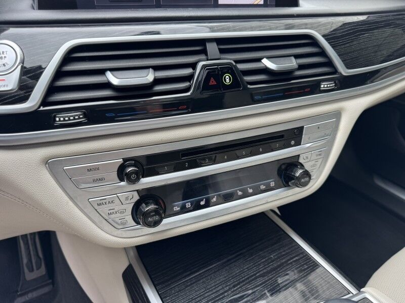 2019 BMW 740i xDrive Willow Grove PA