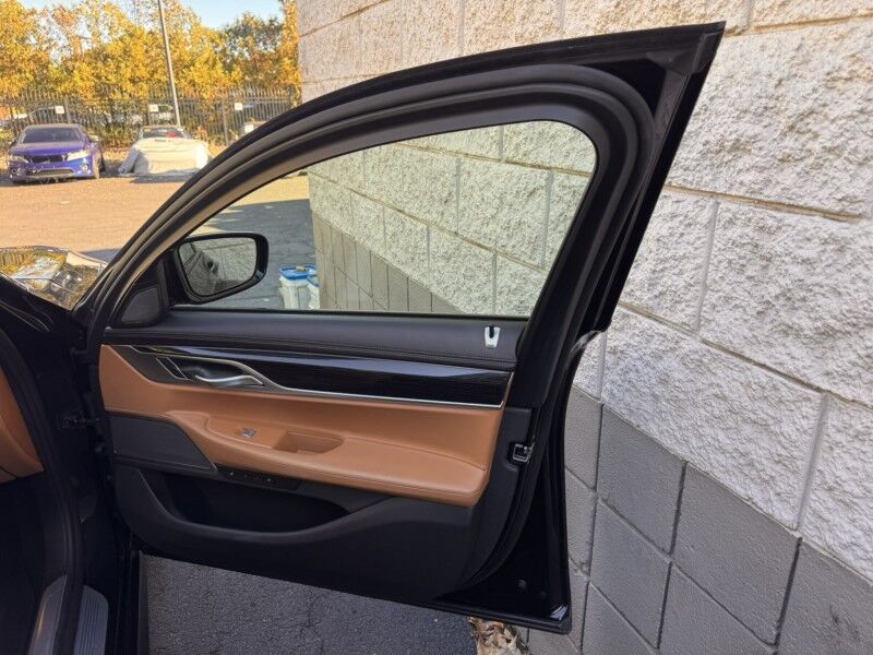 2019 BMW 750i xDrive M Sport Willow Grove PA