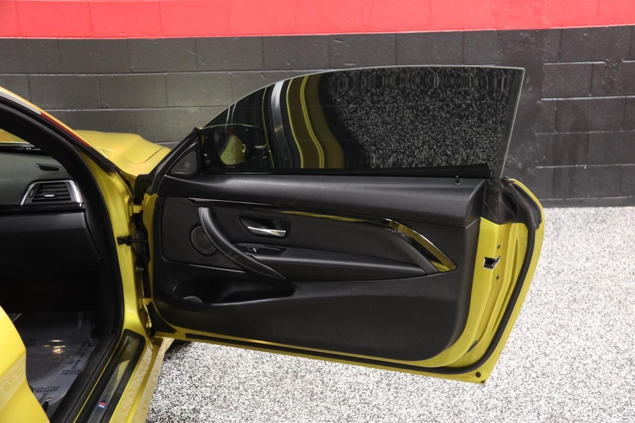 2019 BMW M4 w/Executive Pkg 6-Speed Manual 2dr Coupe Skokie IL