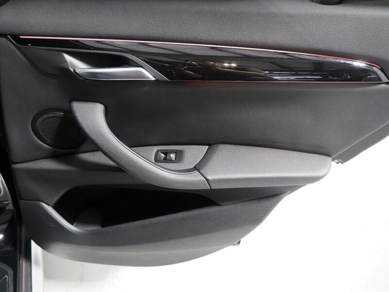 2019 BMW X1 xDrive28i AWD *NAVIGATION, SAFETY ALERTS, BACKUP-CAMERA, PANORAMA MOONROOF, HEATED SEATS/STEERING, COMFORT ACCESS, POWER LIFTGATE, 18 INCH ALLOYS, APPLE CARPLAY Round Rock TX