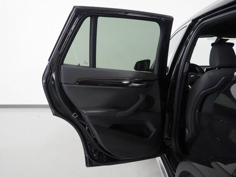 2019 BMW X1 xDrive28i AWD *NAVIGATION, SAFETY ALERTS, BACKUP-CAMERA, PANORAMA MOONROOF, HEATED SEATS/STEERING, COMFORT ACCESS, POWER LIFTGATE, 18 INCH ALLOYS, APPLE CARPLAY Round Rock TX