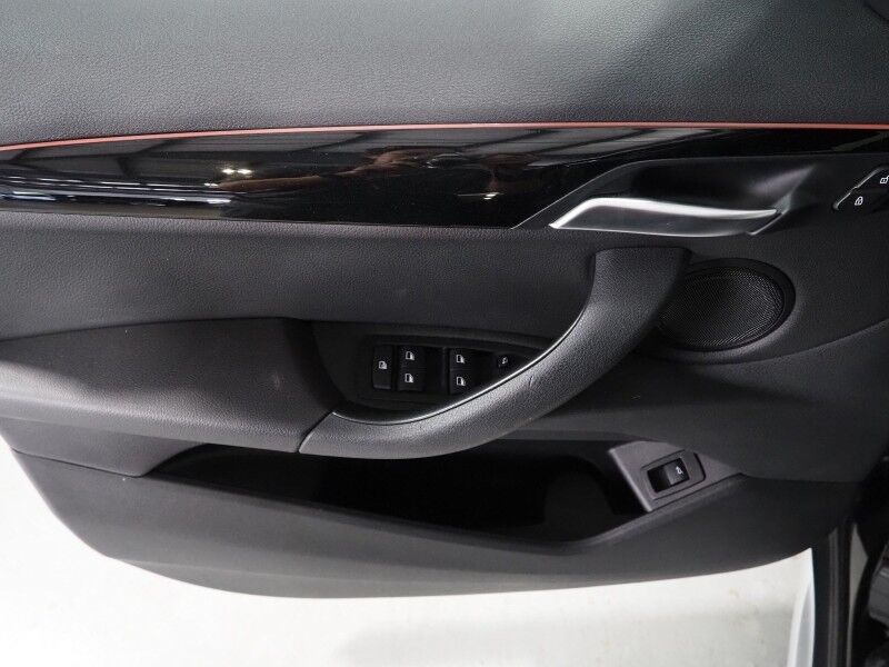 2019 BMW X1 xDrive28i AWD *NAVIGATION, SAFETY ALERTS, BACKUP-CAMERA, PANORAMA MOONROOF, HEATED SEATS/STEERING, COMFORT ACCESS, POWER LIFTGATE, 18 INCH ALLOYS, APPLE CARPLAY Round Rock TX