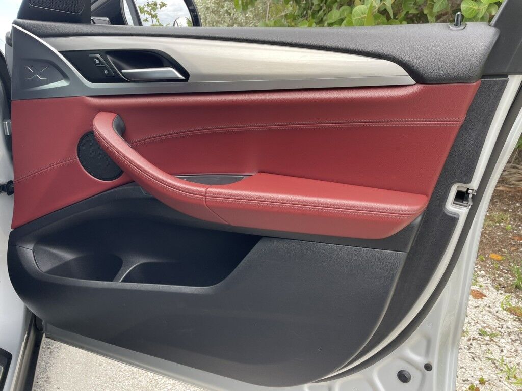 2019 BMW X4 xDrive30i~CLEAN CARFAX~BUCKET SEATS~DRIVER ASSITANCE PACKAGE~LEATHER SEATS~NAVIGATION SYSTEM~REARVIEW CAMERA Sarasota FL