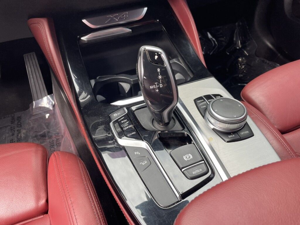 2019 BMW X4 xDrive30i~CLEAN CARFAX~BUCKET SEATS~DRIVER ASSITANCE PACKAGE~LEATHER SEATS~NAVIGATION SYSTEM~REARVIEW CAMERA Sarasota FL