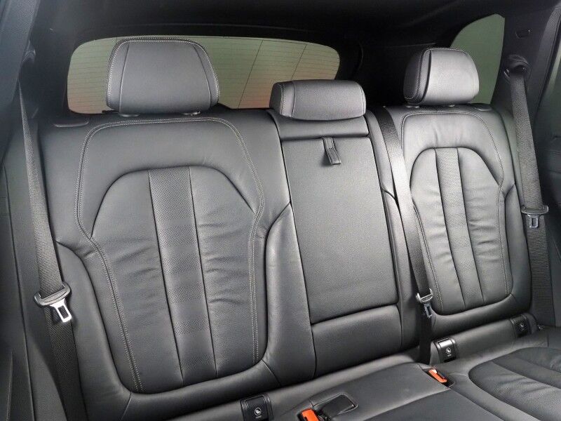 2019 BMW X5 xDrive40i AWD *HEADS-UP DISPLAY, NAVIGATION, SAFETY ALERTS, BACKUP-CAMERA, PANORAMA MOONROOF, LEATHER, HEATED SEATS, COMFORT ACCESS, REMOTE START, 20 INCH WHEELS, WIRELESS CHARGING Round Rock TX