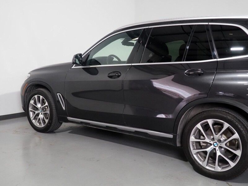 2019 BMW X5 xDrive40i AWD *HEADS-UP DISPLAY, NAVIGATION, SAFETY ALERTS, BACKUP-CAMERA, PANORAMA MOONROOF, LEATHER, HEATED SEATS, COMFORT ACCESS, REMOTE START, 20 INCH WHEELS, WIRELESS CHARGING Round Rock TX