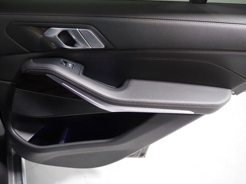 2019 BMW X5 xDrive40i AWD *HEADS-UP DISPLAY, NAVIGATION, SAFETY ALERTS, BACKUP-CAMERA, PANORAMA MOONROOF, LEATHER, HEATED SEATS, COMFORT ACCESS, REMOTE START, 20 INCH WHEELS, WIRELESS CHARGING Round Rock TX