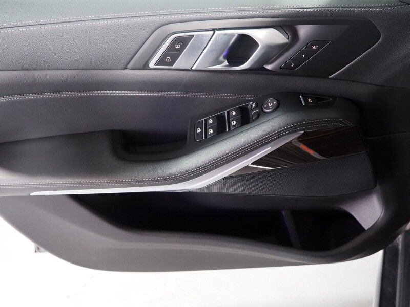 2019 BMW X5 xDrive40i AWD *HEADS-UP DISPLAY, NAVIGATION, SAFETY ALERTS, BACKUP-CAMERA, PANORAMA MOONROOF, LEATHER, HEATED SEATS, COMFORT ACCESS, REMOTE START, 20 INCH WHEELS, WIRELESS CHARGING Round Rock TX