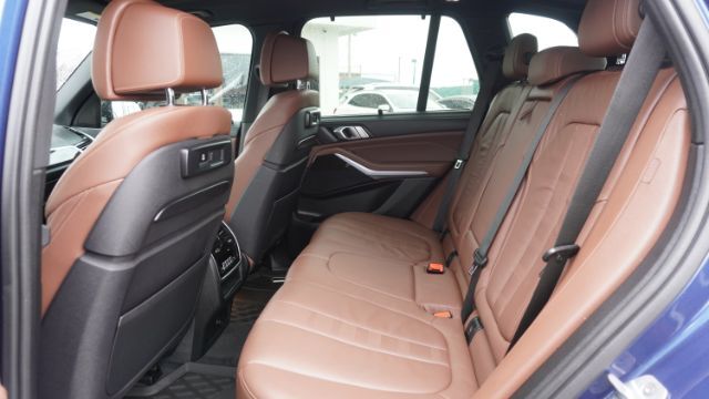 2019 BMW X5 xDrive40i Laredo TX