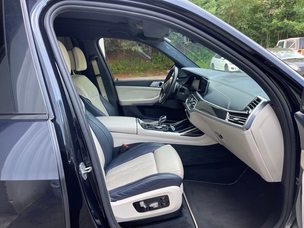 2019 BMW X7 xDrive40i Orange MA