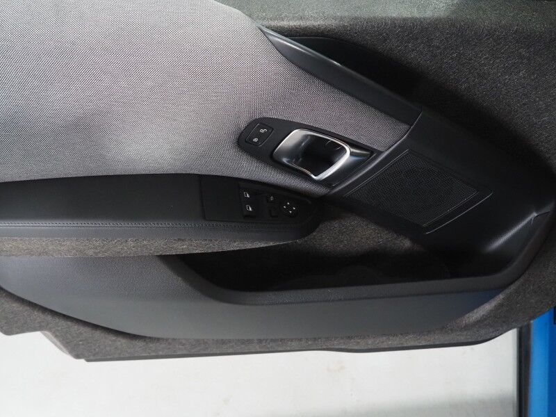 2019 BMW i3 120 Ah Deka World *NAVIGATION, BACKUP-CAMERA, PARK DISTANCE CONTROL, HEATED SEATS, COMFORT ACCESS, 19 INCH WHEELS, BLUETOOTH PHONE & AUDIO, APPLE CARPLAY Round Rock TX