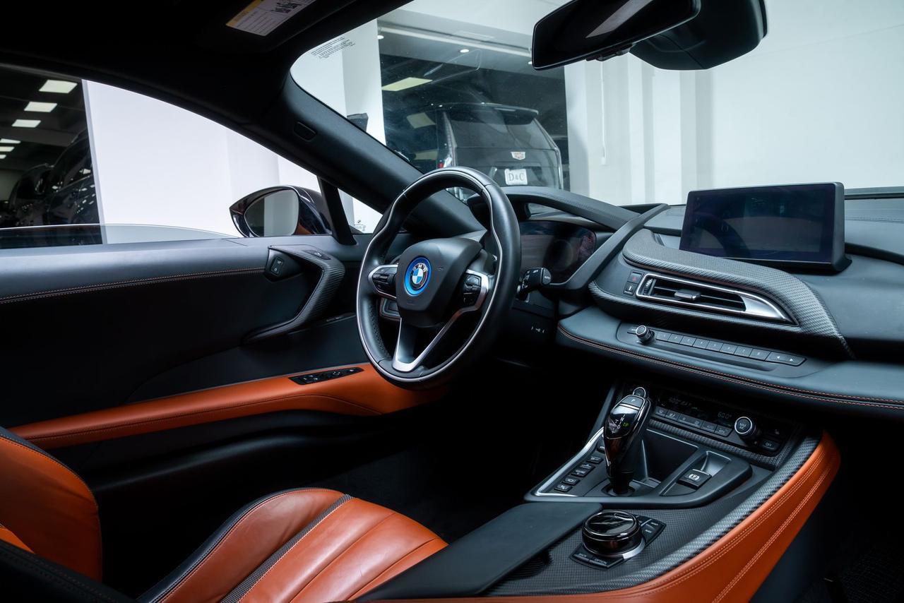 2019 BMW i8 Icon LED Laserlight / Tera World Copper / Harman/K Portland OR