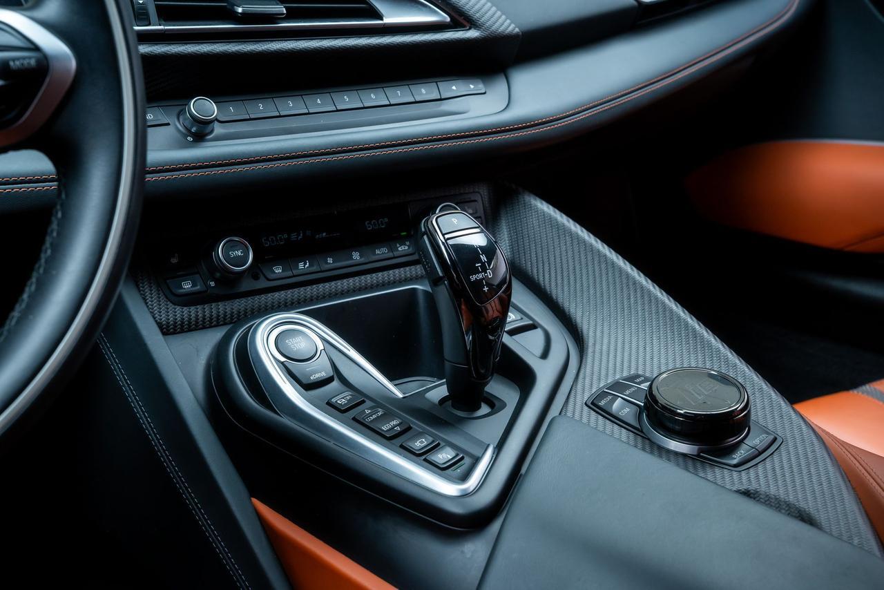 2019 BMW i8 Icon LED Laserlight / Tera World Copper / Harman/K Portland OR