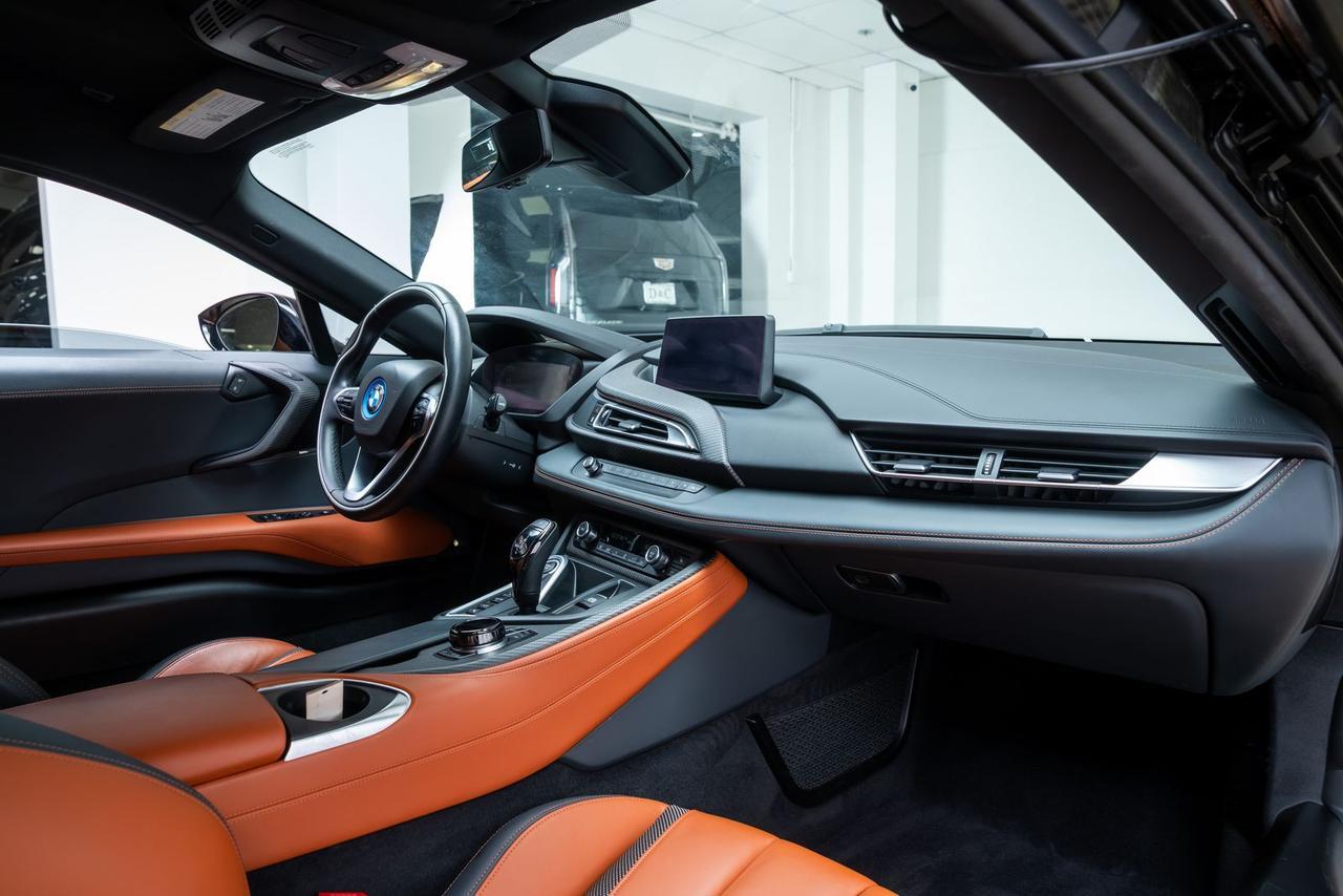 2019 BMW i8 Icon LED Laserlight / Tera World Copper / Harman/K Portland OR
