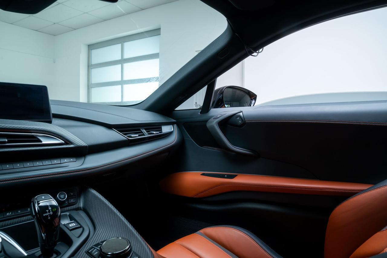 2019 BMW i8 Icon LED Laserlight / Tera World Copper / Harman/K Portland OR