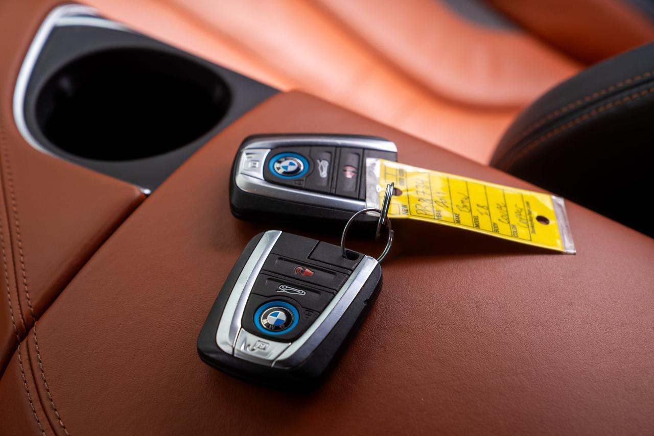 2019 BMW i8 Icon LED Laserlight / Tera World Copper / Harman/K Portland OR