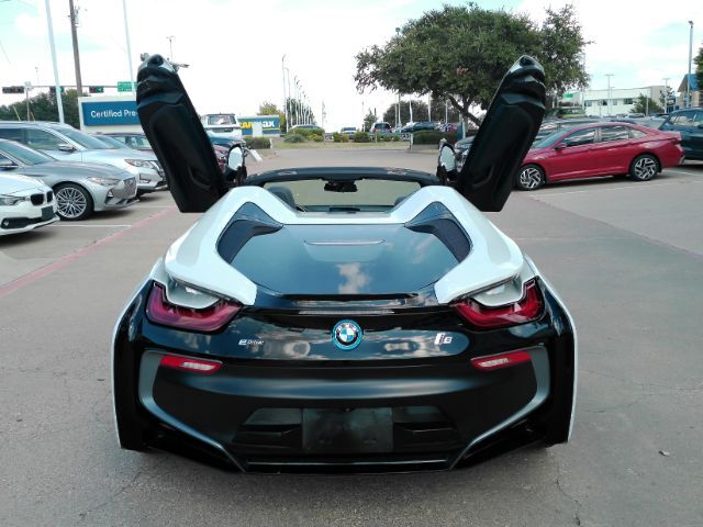 2019 BMW i8 PURE IMPULSE CONVERTIBLE Plano TX