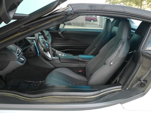2019 BMW i8 PURE IMPULSE CONVERTIBLE Plano TX