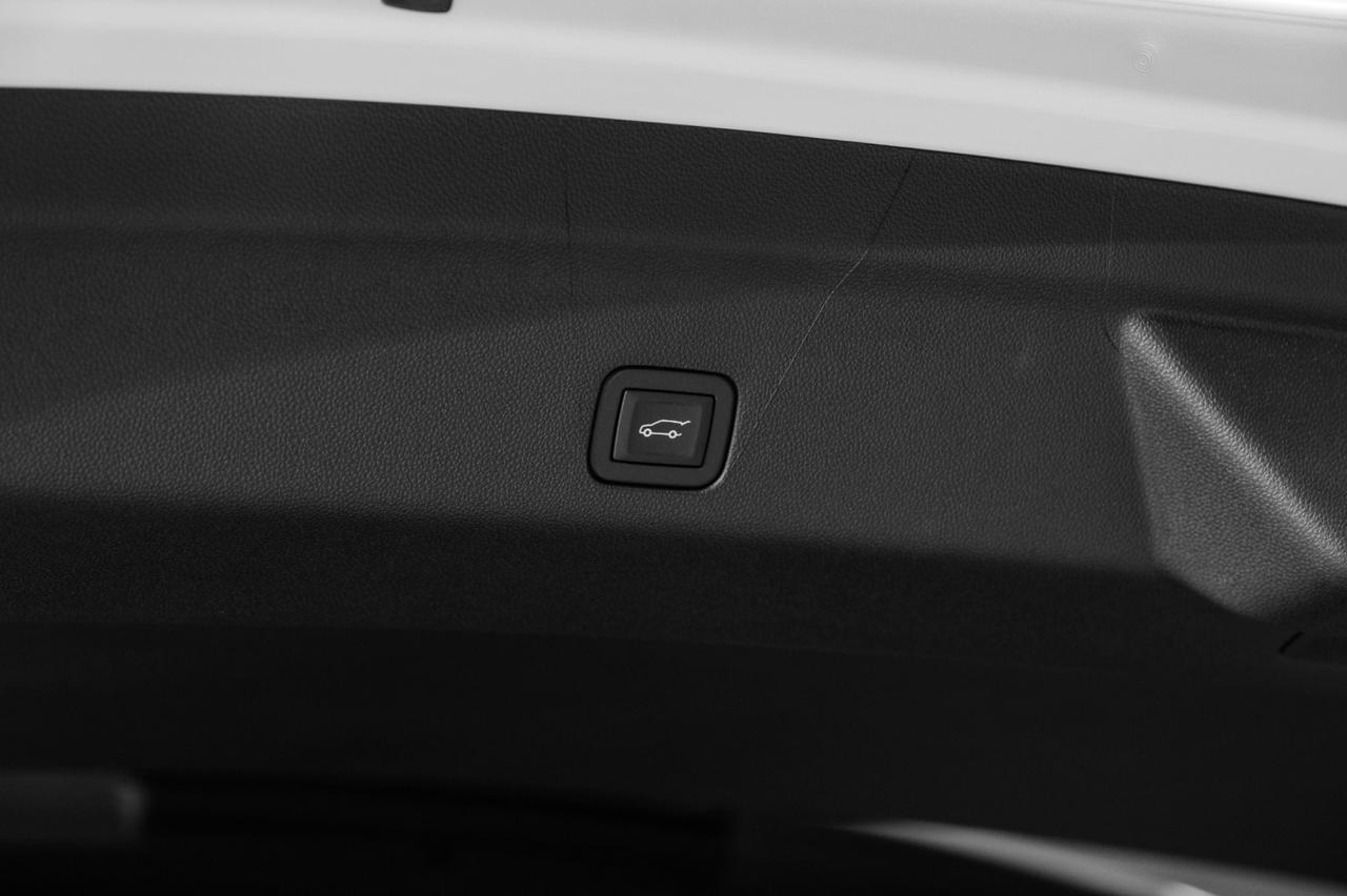 2019 BMW i8 ROADSTER HEADUP DISPLAY FRONTAL COLLISION WARNING NAVIGATION HARMAN KARDON SOUND Carrollton TX