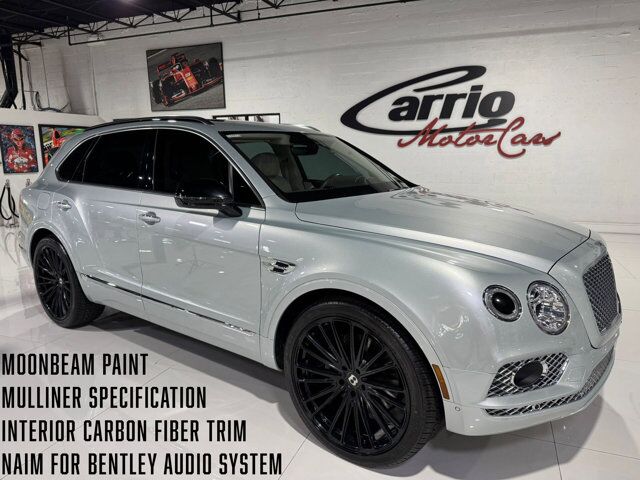 2019 Bentley Bentayga V8 Moonbeam paint, Mulliner spec, interior carbon trim, Naim audio system AND MUCH MORE!! Fort Lauderdale FL