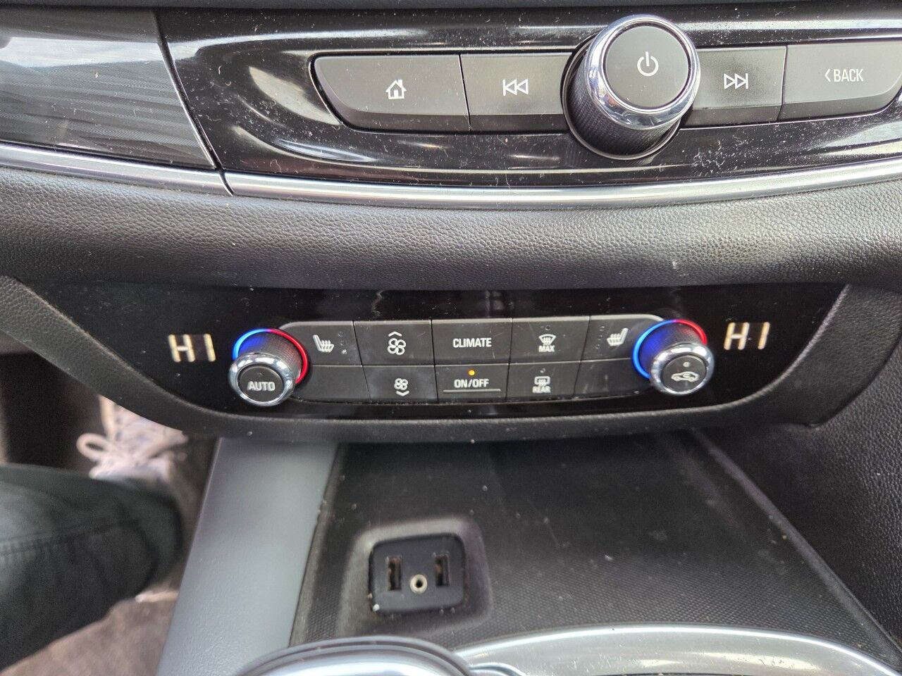 2019 Buick Enclave Essence Charlton MA