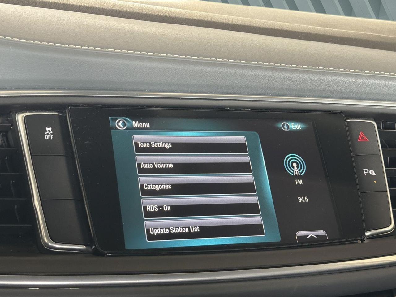 2019 Buick Enclave Essence San Antonio TX