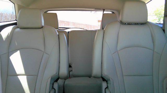 2019 Buick Enclave FWD Essence San Antonio TX