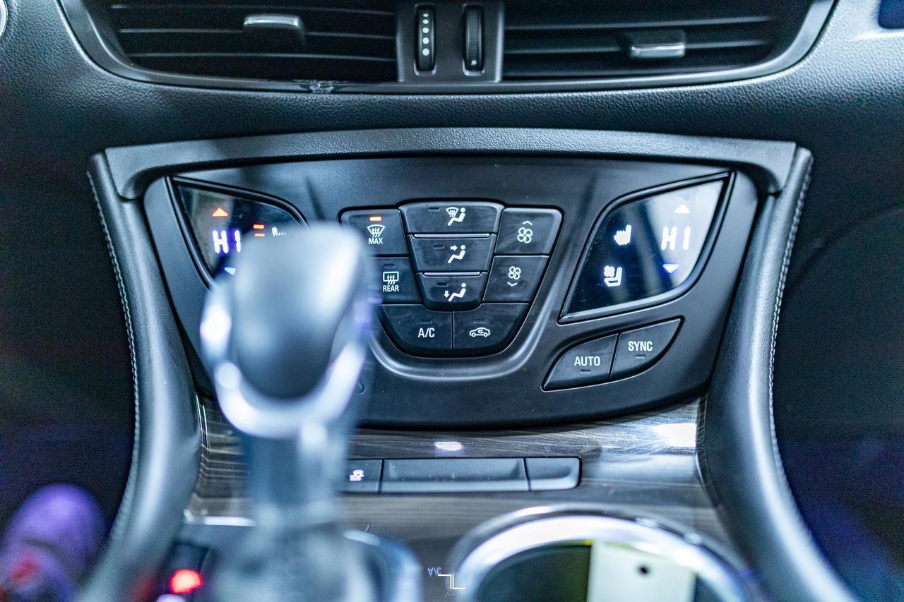 2019 Buick Envision AWD Premium II Leather Nav BCam Red Deer AB