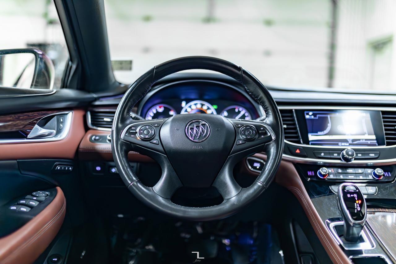 2019 Buick LaCrosse AWD Avenir Leather Roof Nav BCam Red Deer AB