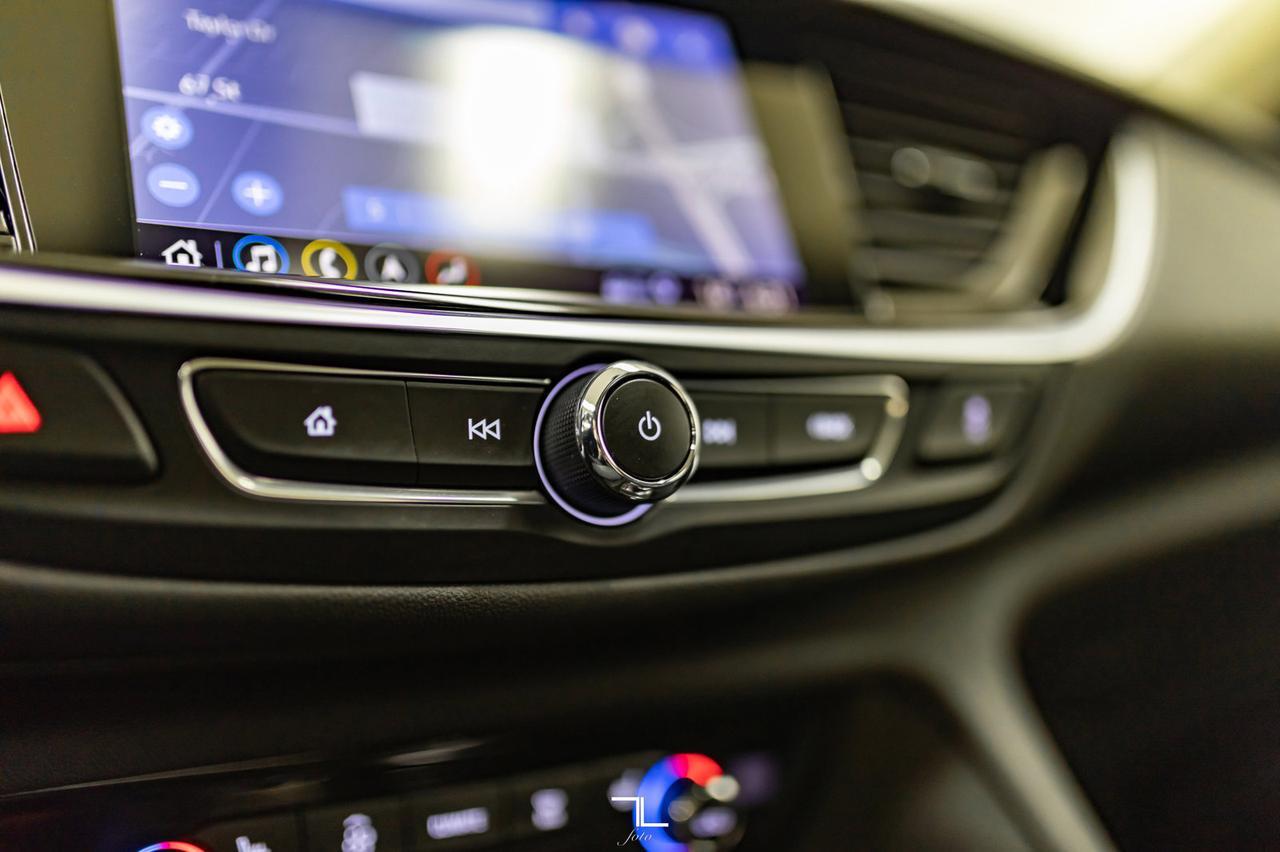 2019 Buick Regal AWD Essence Leather Roof Nav BCam Red Deer AB