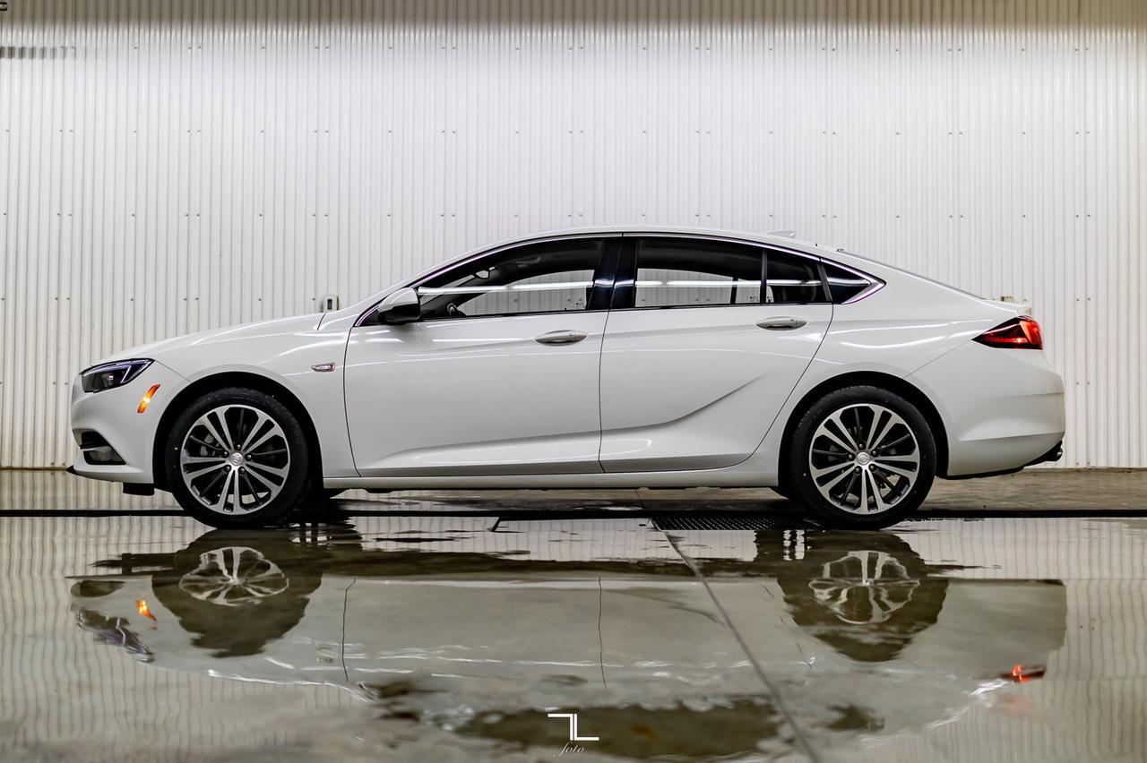 2019 Buick Regal AWD Essence Leather Roof Nav BCam Red Deer AB