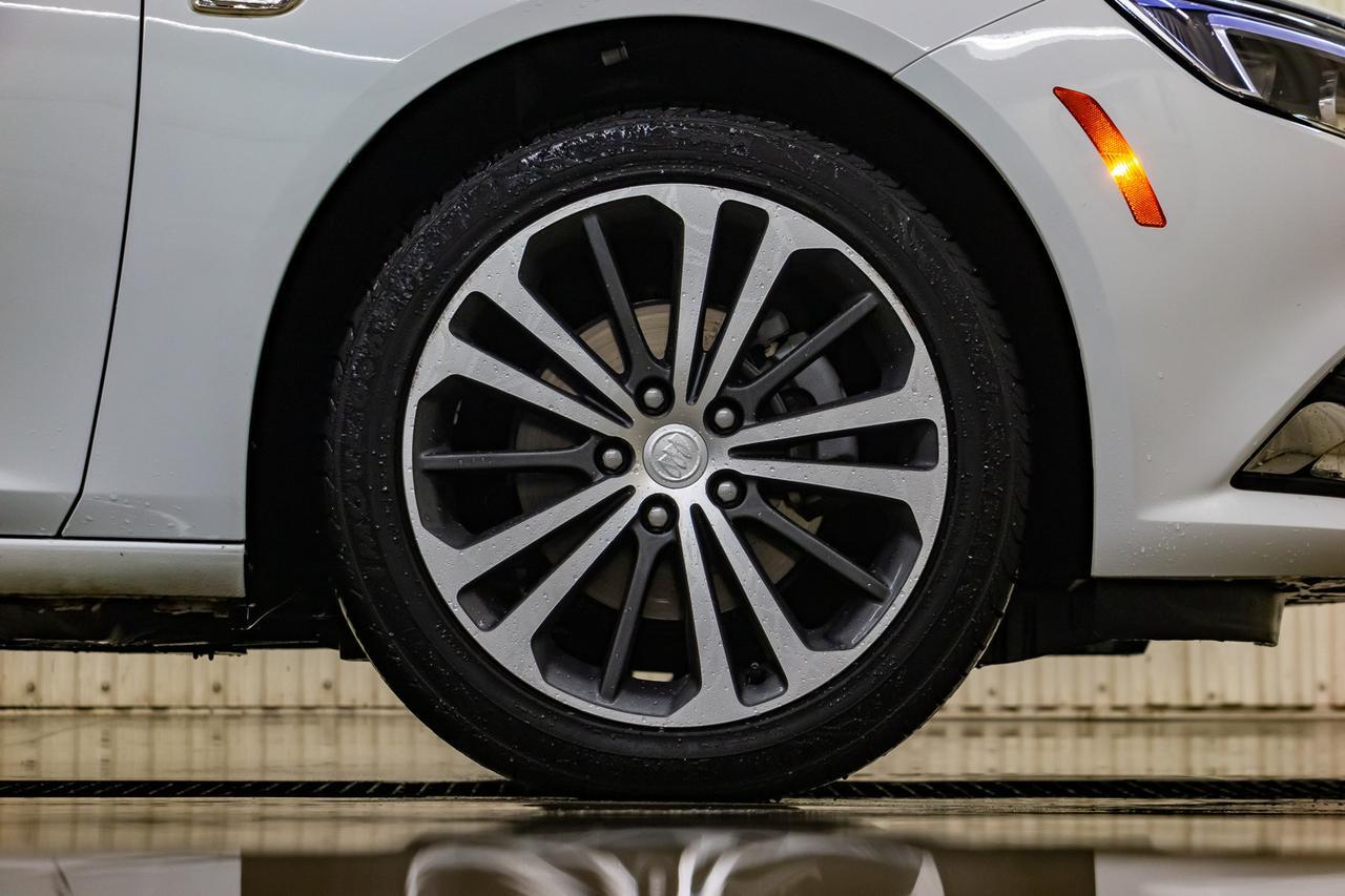 2019 Buick Regal Sportback Preferred II BCam Red Deer AB