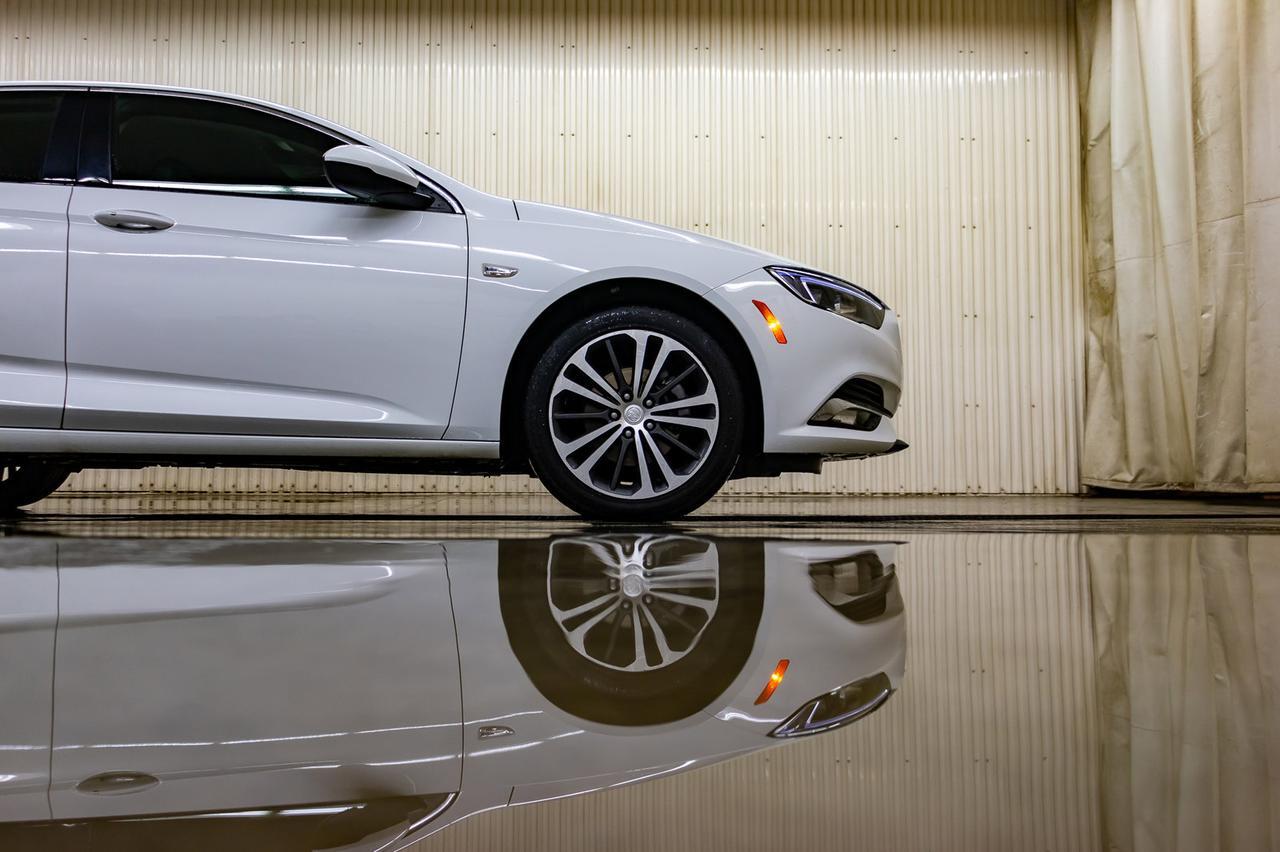 2019 Buick Regal Sportback Preferred II BCam Red Deer AB