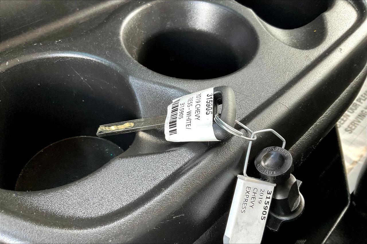 2019 CHEVROLET EXPRESS G2500 LS Houston TX