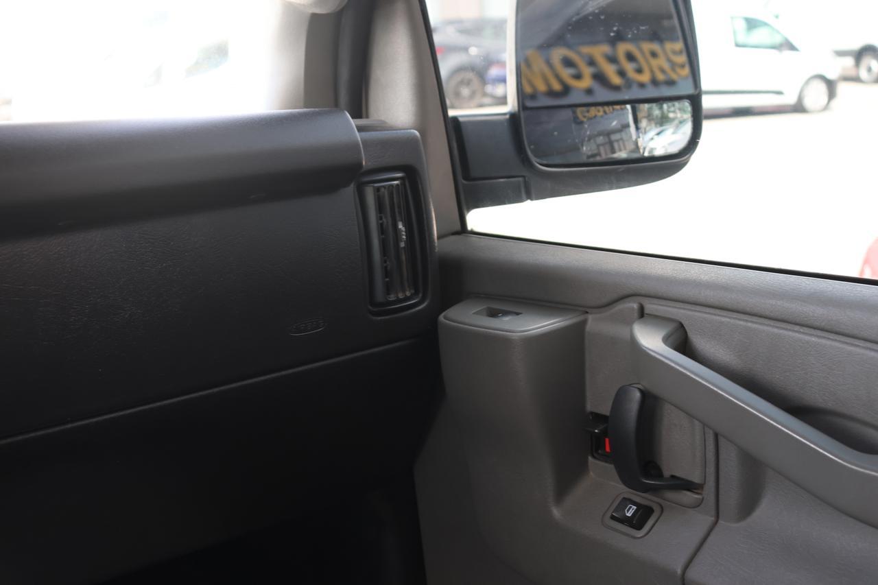 2019 CHEVROLET EXPRESS G3500 LT Houston TX