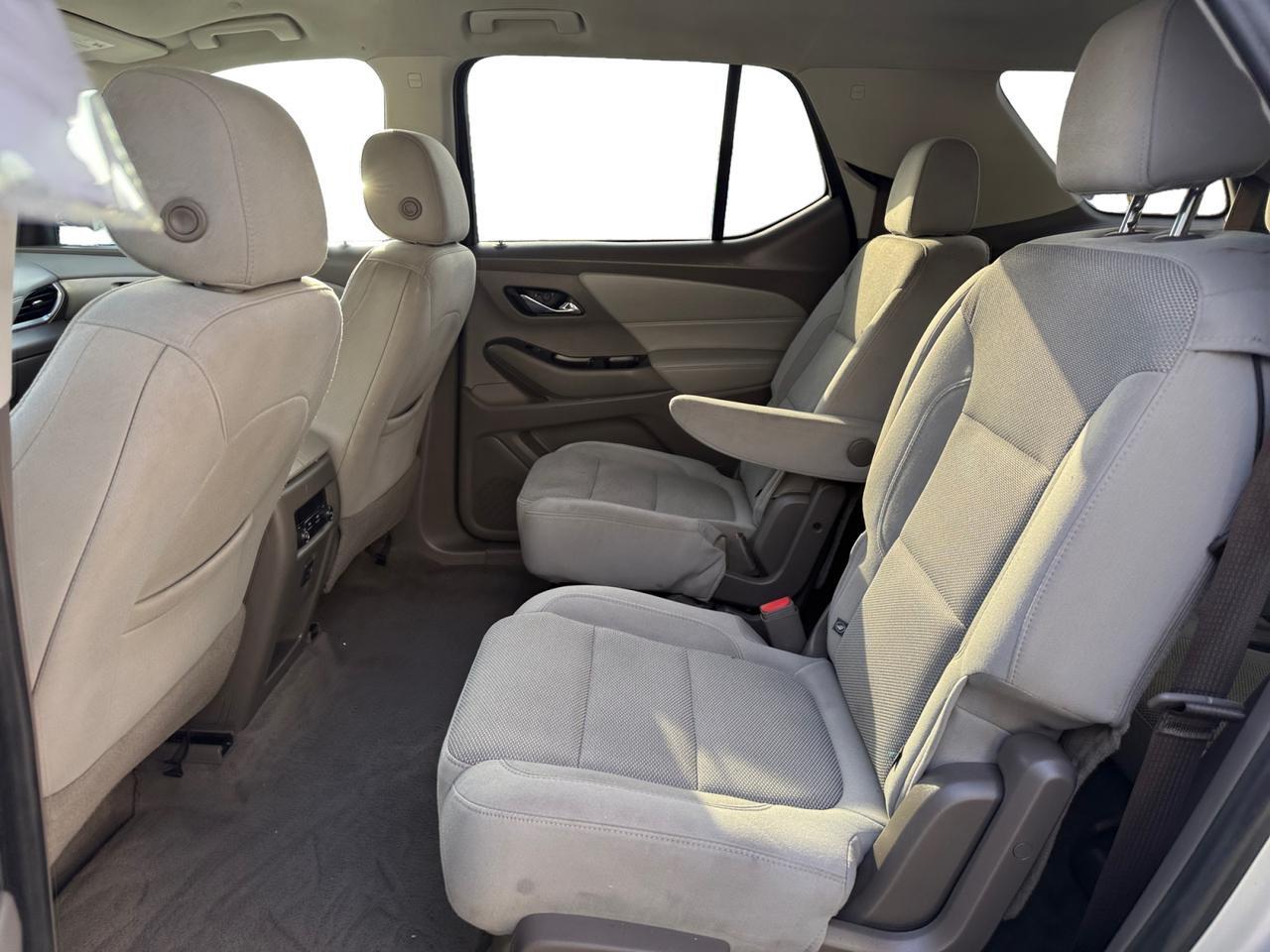 2019 CHEVROLET TRAVERSE LT CLOTH LT Cloth Kansas City MO