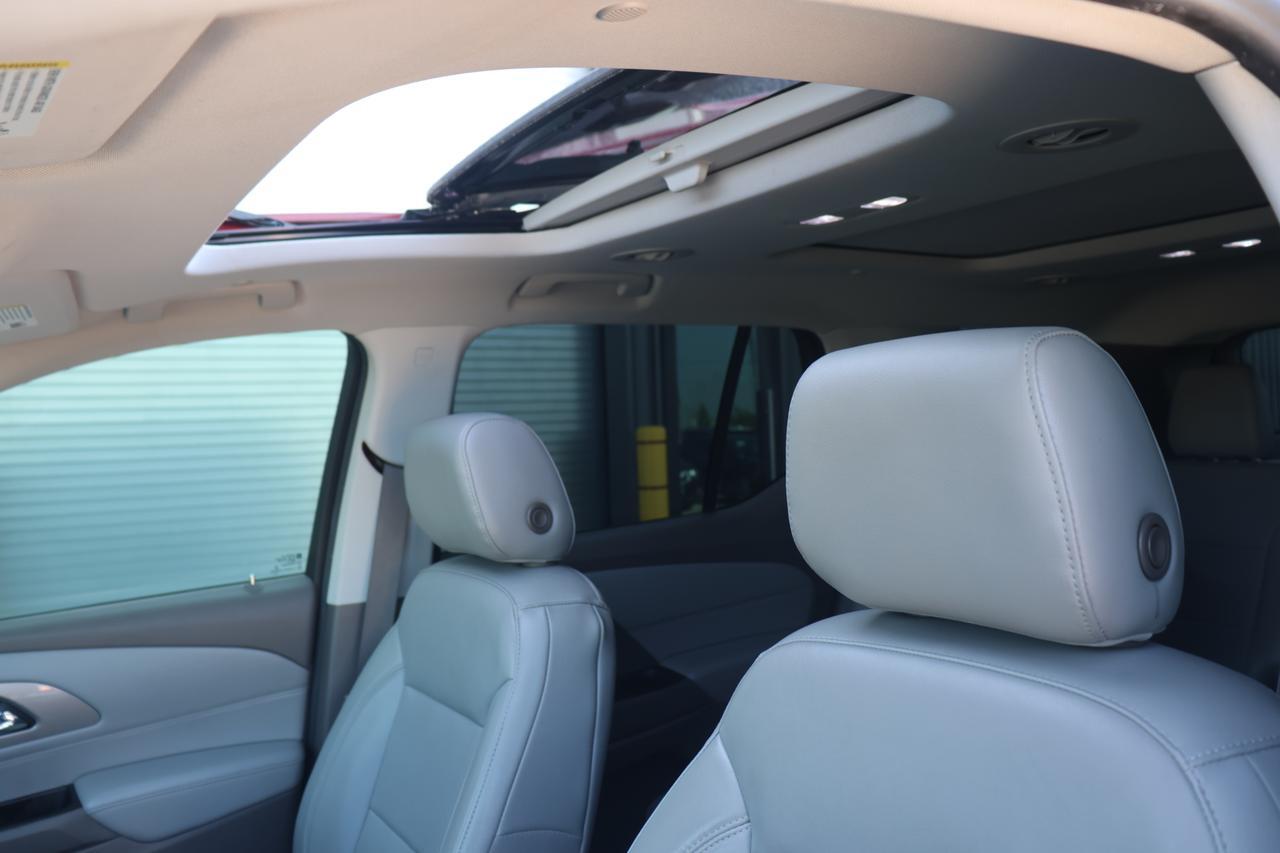 2019 CHEVROLET TRAVERSE LT Houston TX