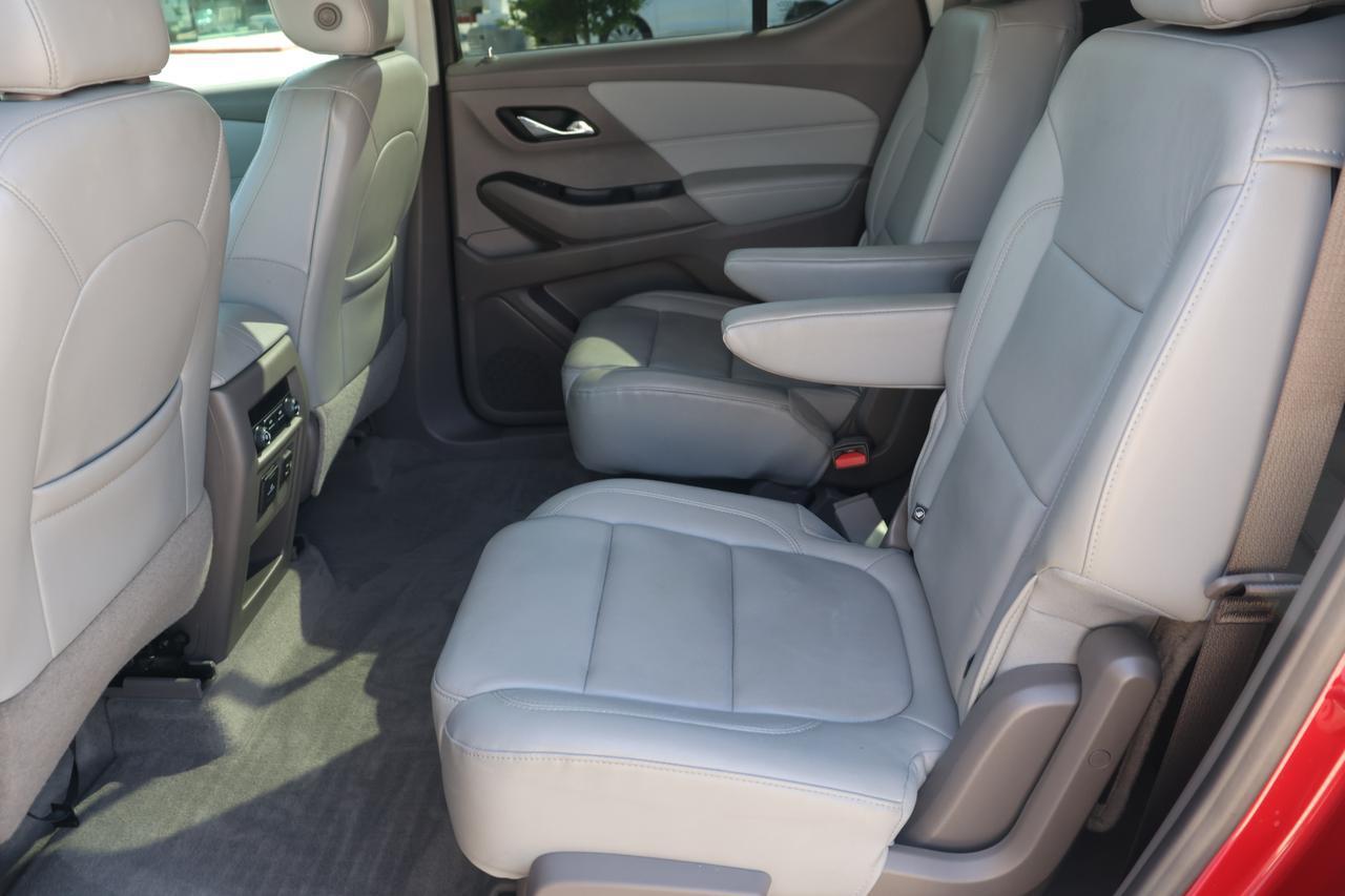 2019 CHEVROLET TRAVERSE LT Houston TX