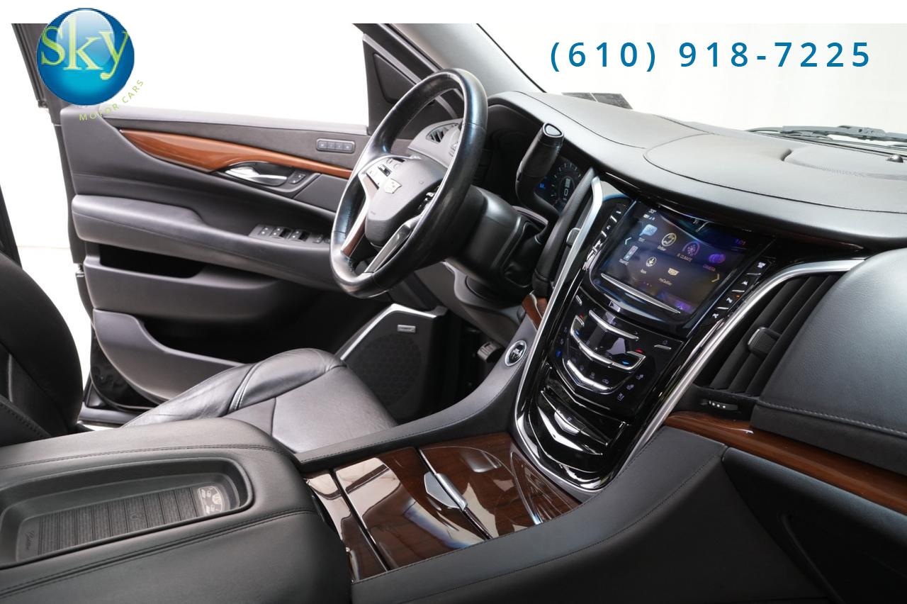 2019 Cadillac Escalade 4WD 8-PASSENGER Luxury Sport Edition + Entertainment West Chester PA