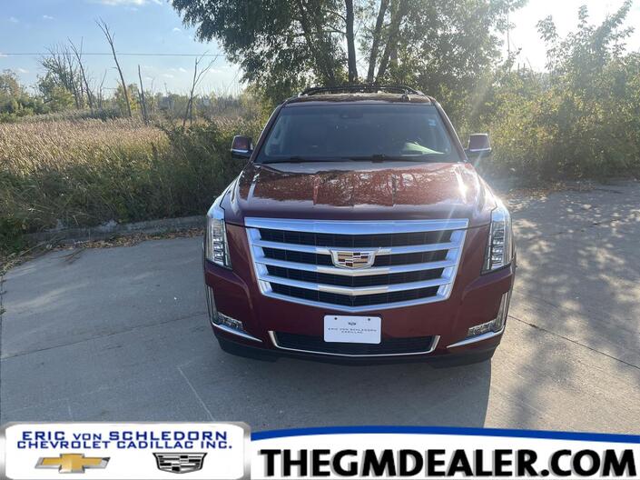2019 Cadillac Escalade 4WD Premium Luxury w/Sunroof RearSeatEntertainment 22" Wheels HtdCooledSeats Milwaukee WI
