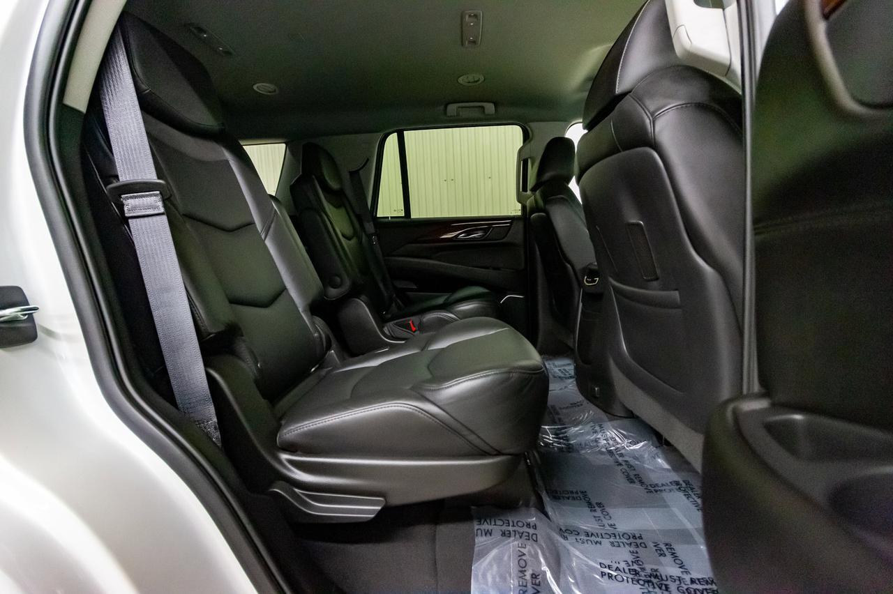 2019 Cadillac Escalade AWD Luxury Leather Nav BCam Red Deer AB