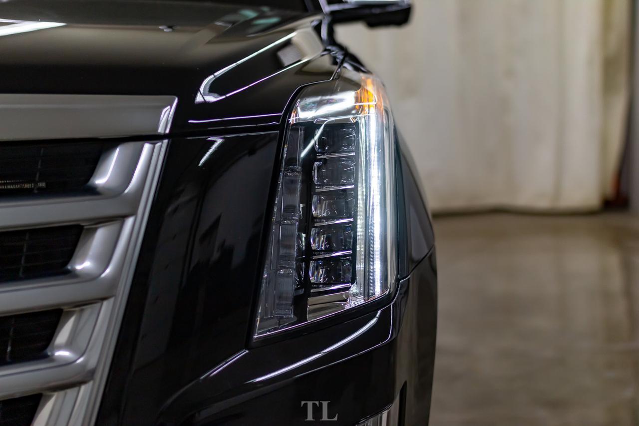 2019 Cadillac Escalade AWD Luxury Leather Roof Nav BCam Red Deer AB