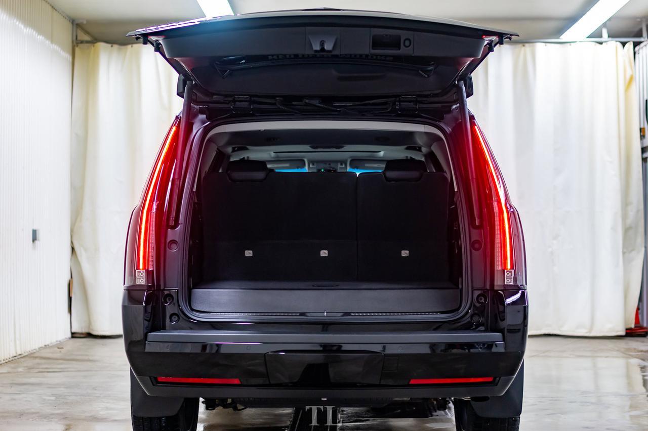 2019 Cadillac Escalade AWD Luxury Leather Roof Nav BCam Red Deer AB