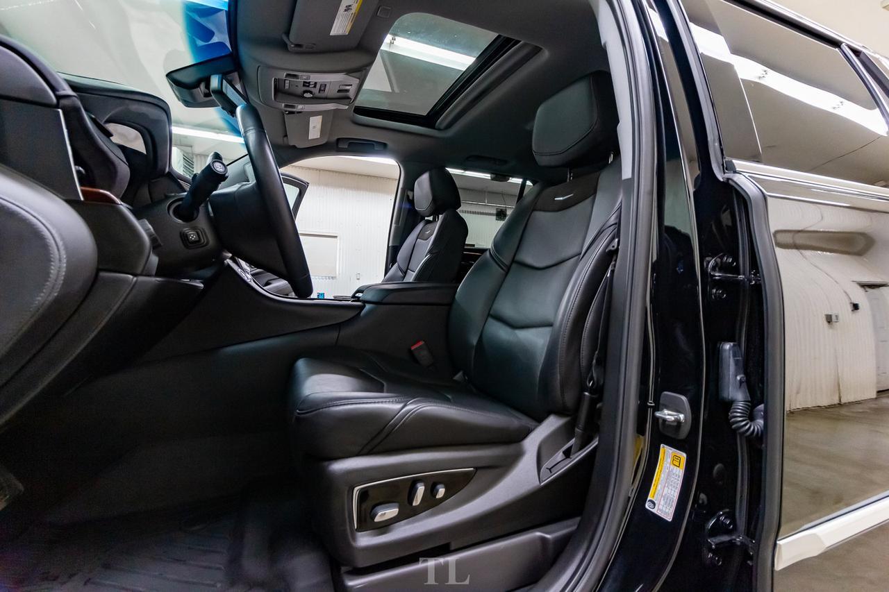 2019 Cadillac Escalade AWD Luxury Leather Roof Nav BCam Red Deer AB
