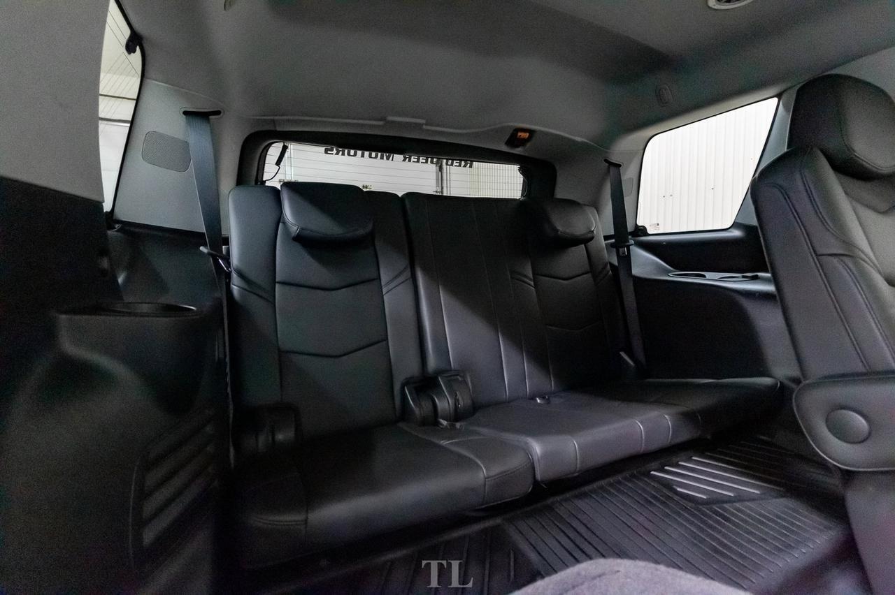 2019 Cadillac Escalade AWD Luxury Leather Roof Nav BCam Red Deer AB