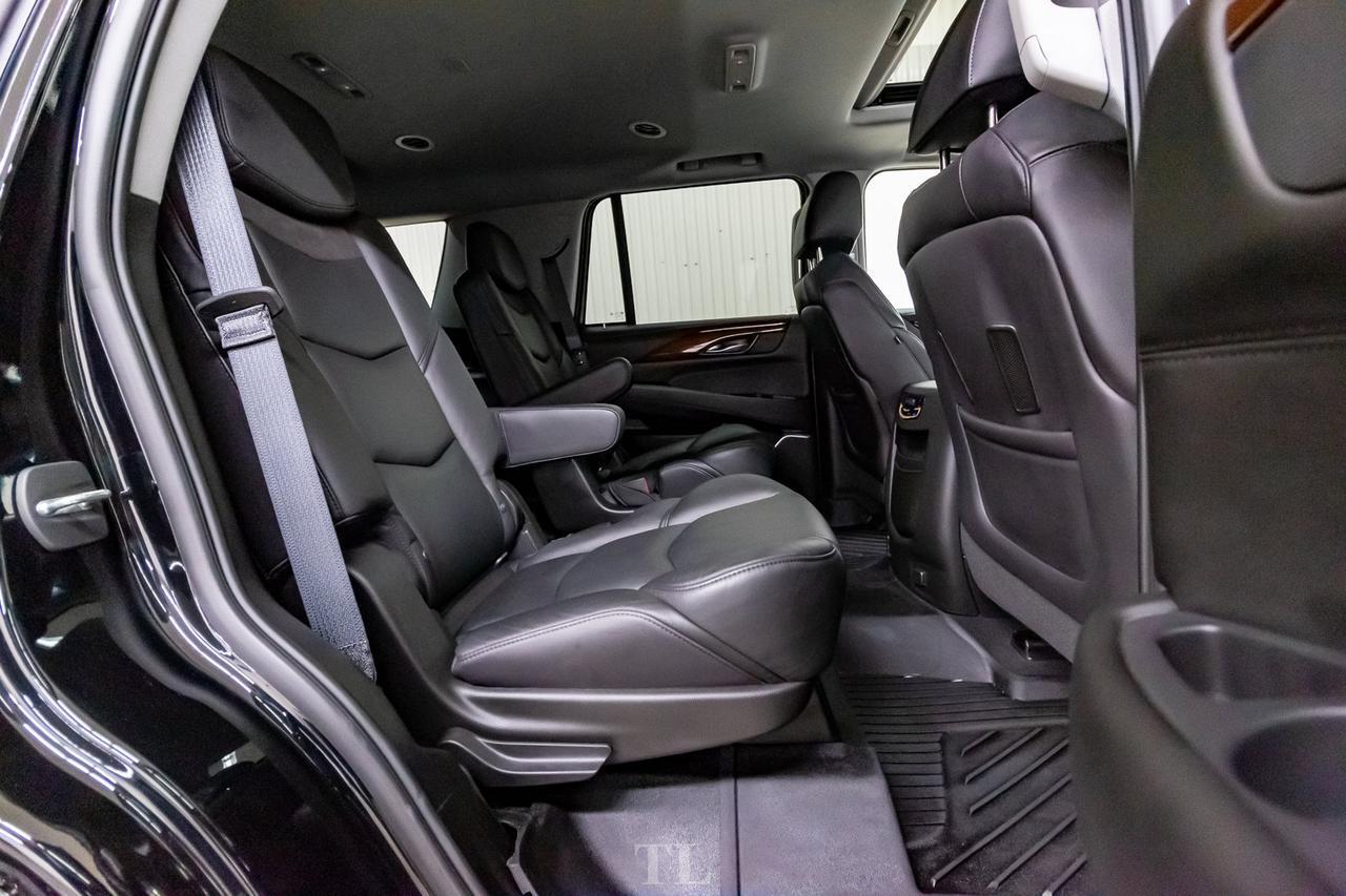 2019 Cadillac Escalade AWD Luxury Leather Roof Nav BCam Red Deer AB