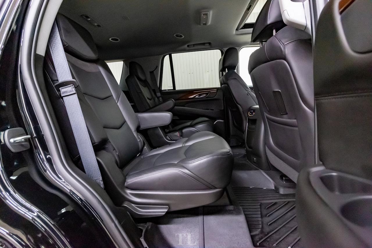 2019 Cadillac Escalade AWD Luxury Leather Roof Nav BCam Red Deer AB