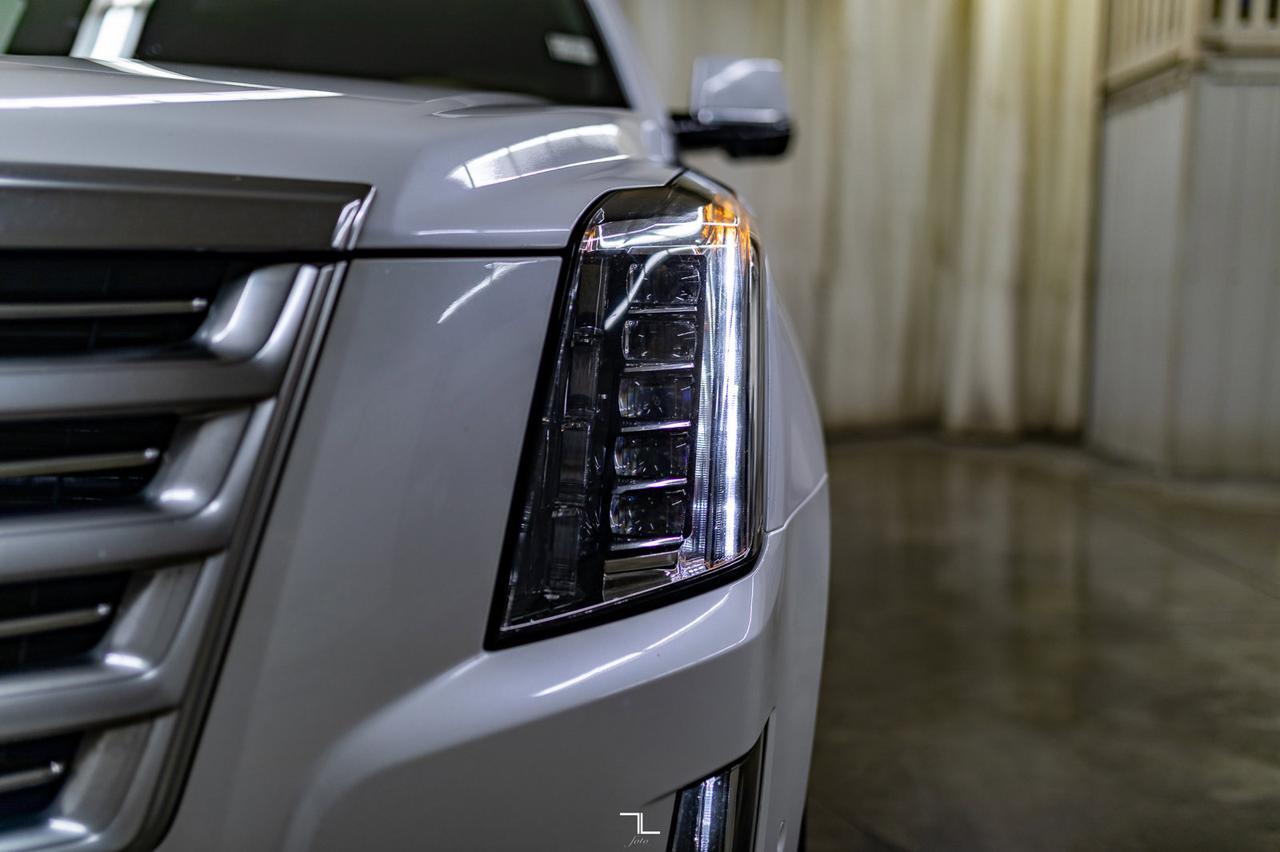 2019 Cadillac Escalade AWD Platinum Leather Roof Nav BCam Red Deer AB