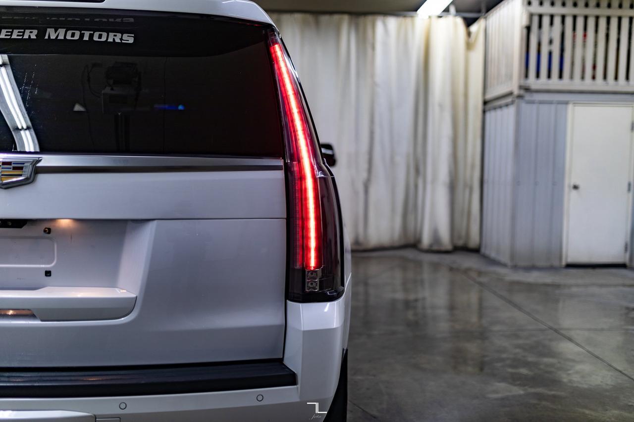 2019 Cadillac Escalade AWD Platinum Leather Roof Nav BCam Red Deer AB
